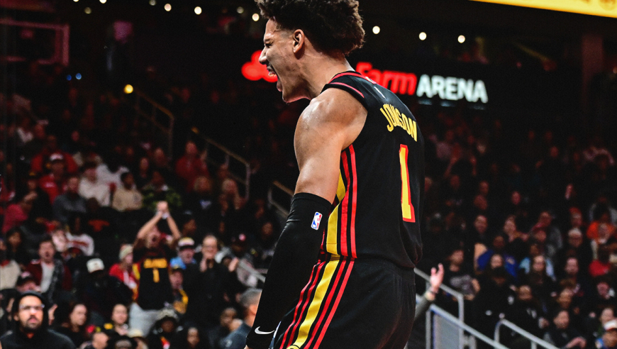 轰12+10+12，新鹰王连续4场三双刷爆纪录！特雷杨的2.29亿要泡汤