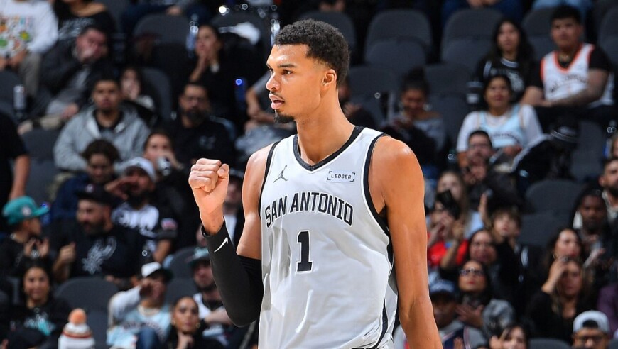 【球星】文班亚马vs全场集锦 仅登场17分钟便贡献15+8+4盖帽