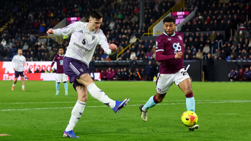 流量拉满！曼联2-2伯恩利：红魔10分钟双响曾反超防线抽象被扳平