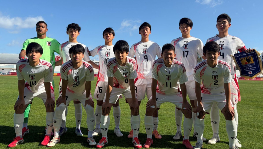 门将超巨失误！慢镜看U16日本1-8惨败德国全过程，半场丢6球