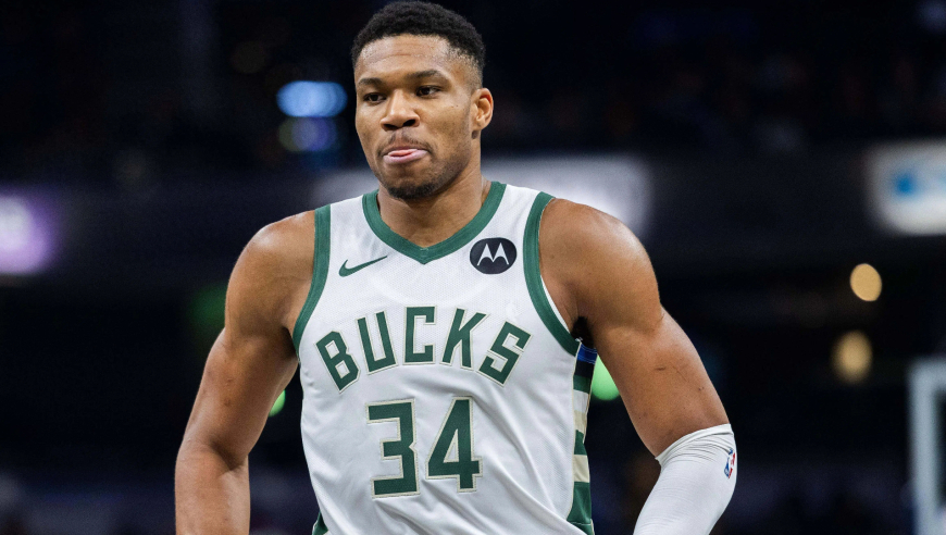 要走了？字母哥清空社媒告别雄鹿，多队哄抢NBA大变天