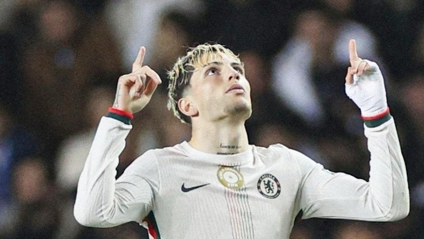 加纳乔历史第一人！新援两送大礼，切尔西豪阵2-2爆冷造耻辱纪录