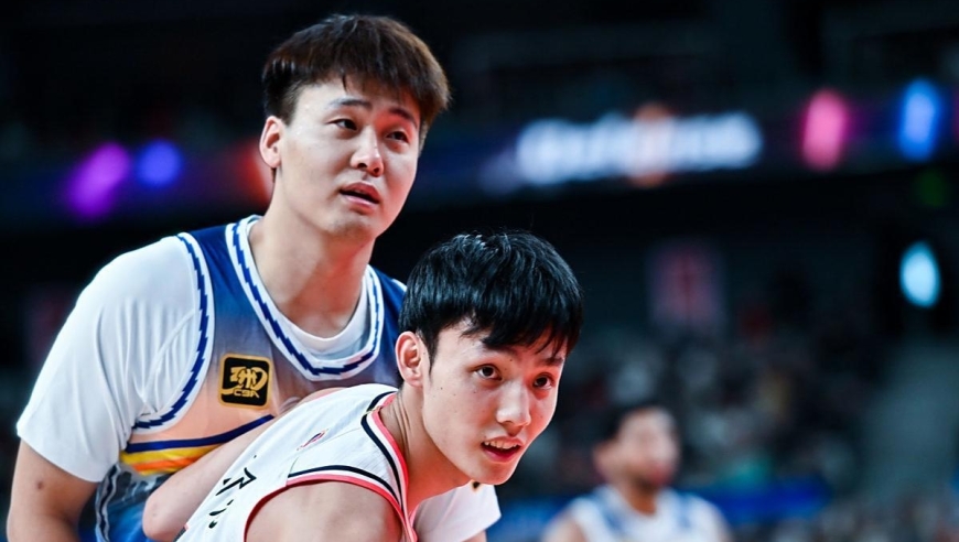 神操作！赵睿加盟北京队，只拿3年C类合同，联手周琦必须夺冠