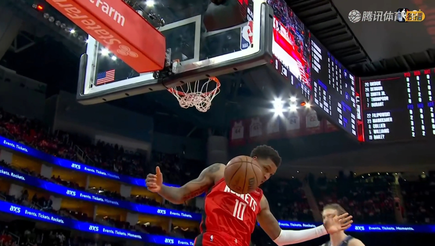 打嗨了！小贾三分连中阿门强打2+1 火箭轰11-2打停活塞