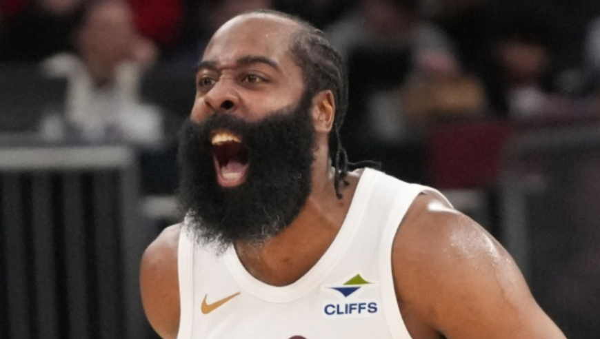 骑士111-106逆转鹈鹕 球员评价：5人优秀，2人及格，4人低迷