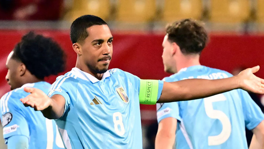 你是齐达内？英超悍将世预赛轰出炸裂凌空斩，超远距离直飞死角