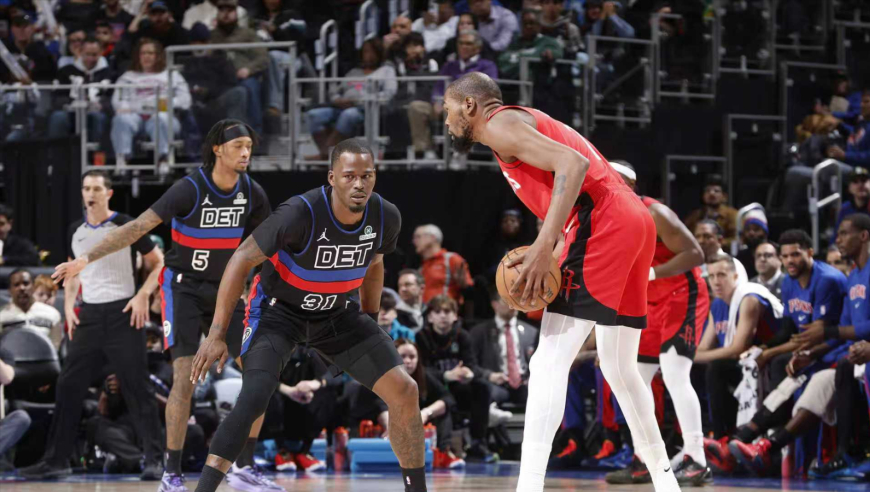 杜兰特背靠背32+7集锦：高难三分硬解 多次喷对手宣泄