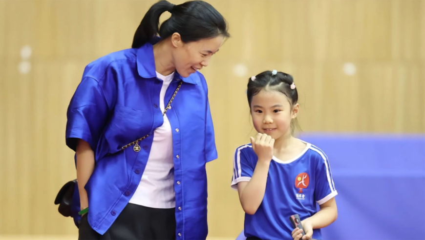 狂轰6-1！王楠女儿彻底爆发上演碾压，无解反手快如闪电