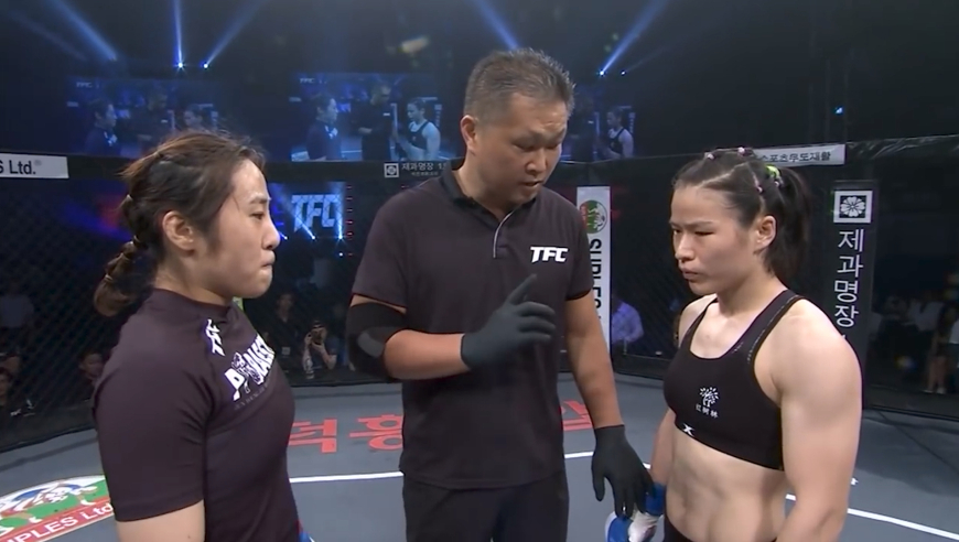 体坛记忆 | 张伟丽在韩国打比赛，遭韩国观众嘘声嘲讽，气得张伟丽暴打KO韩国拳手