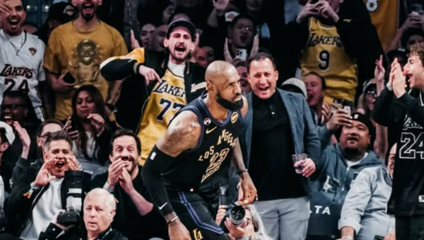 41岁詹姆斯晒照发声：不管你是爱我还是恨我 你们都会记住我