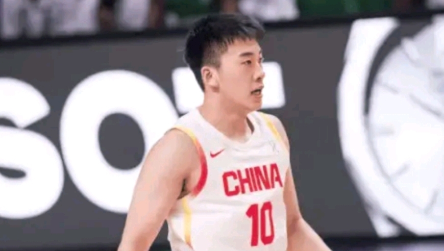 战术板 ｜ 每球必争带来最大惊喜的王俊杰 只因一次防守瑕疵被弃用？