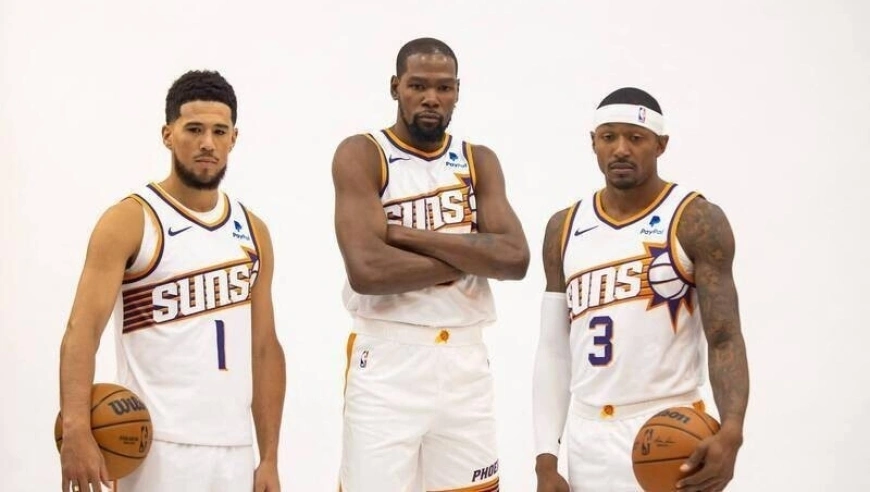 惊喜啊！三巨头拆走两，以为要摆烂，却被两大悍将意外激活，打成季后赛球队