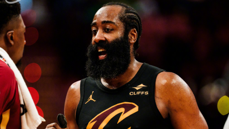 骑士113-109活塞！莫布里三人盛赞哈登，而哈登两点也成重中之重