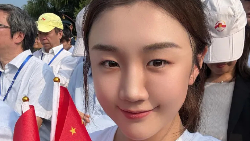 陈梦现场观看阅兵后发文：是触及心灵的震撼