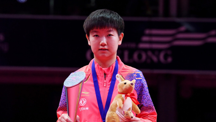 真正的冠军！孙颖莎赛场提醒对手挑战自己，格局远比奖牌更重｜体坛记忆