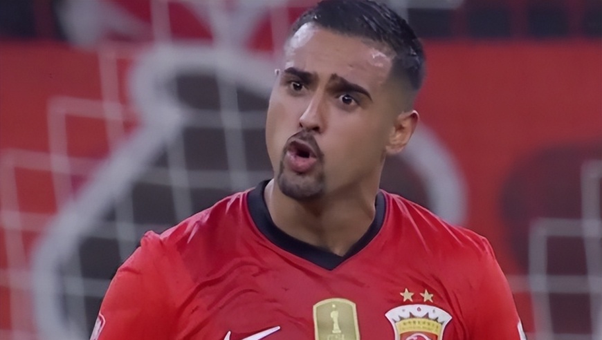 中超联赛半个月后开打，上海海港却连迎3个致命坏消息，新赛季争冠悬了