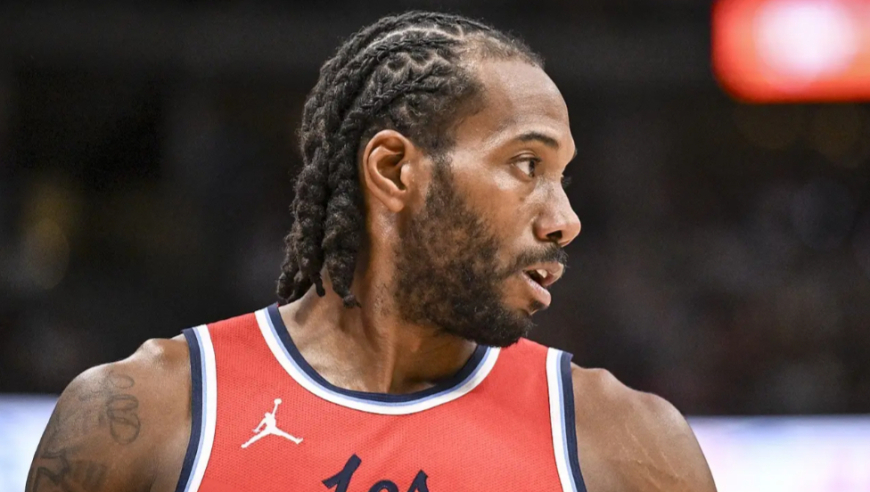 死亡缠绕再现！莱昂纳德一分钟时间连送三次抢断封锁森林狼进攻