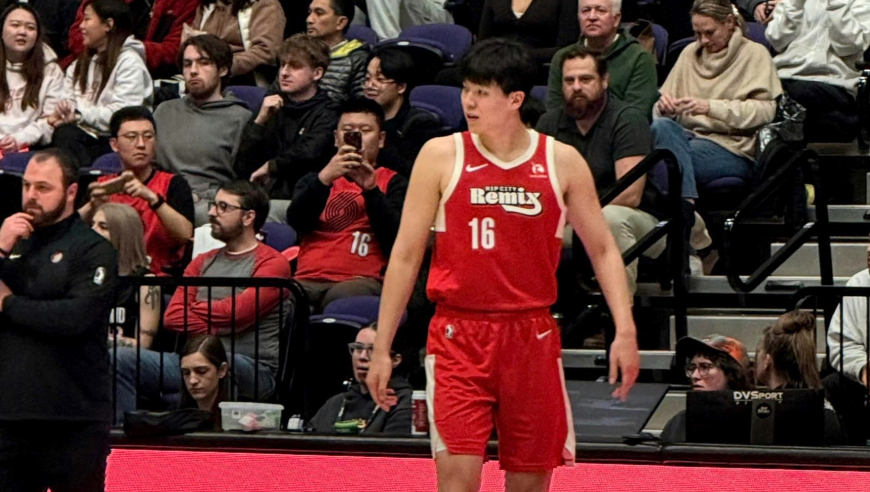 得分创新高！杨瀚森22+7集锦：篮下反手劈扣霸气 背后妙传如约基奇