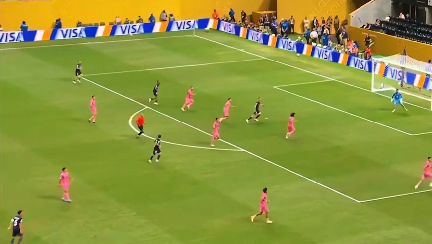 体坛记忆｜巴黎圣日耳曼4-0迈阿密国际，梅西完败旧主世俱杯惨遭淘汰 