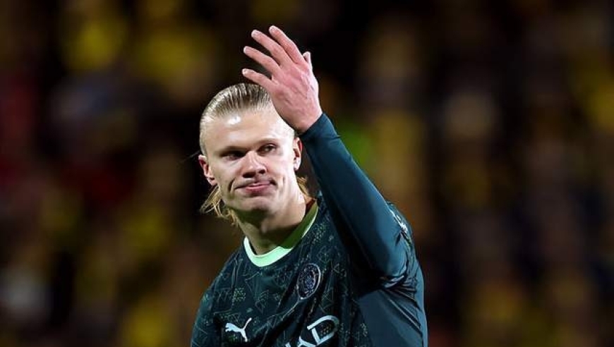 1-3！哈兰德8场1球持续低迷，金球先生染红，曼城制造欧冠大冷