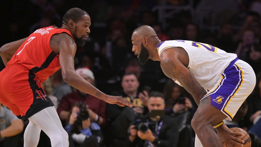 总冠军争夺，火箭已经出局！杜兰特失去统治力，乌度卡该下课么？