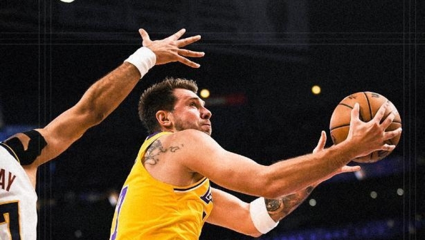 东契奇30+11+13+绝杀，约基奇三双带不动穆雷14中1，湖人复仇掘金