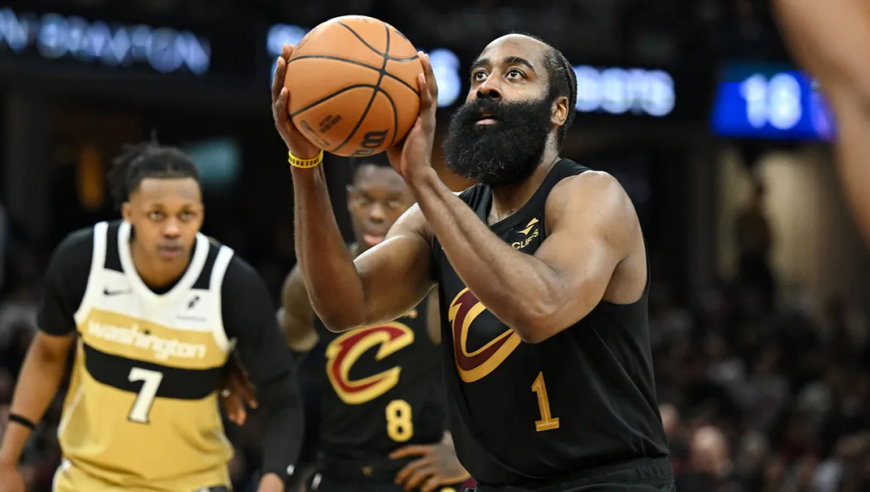 不用再当牛做马了！哈登只进1球就砍下13分，11助攻带飞骑士