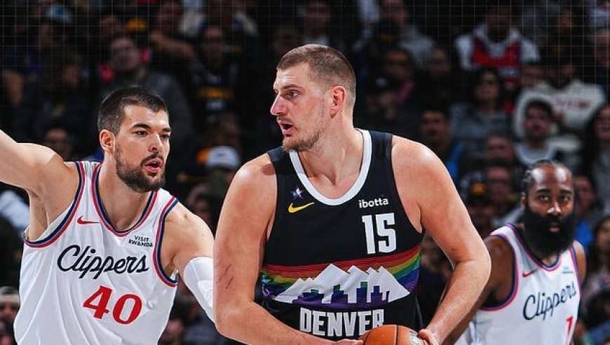 约基奇复出31+12+5+3，小卡破纪录哈登25分难救主，掘金双杀快船