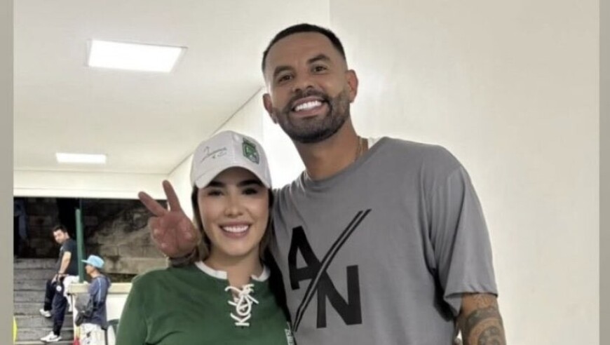 11岁就当爹了，哥伦比亚国脚卡多纳33岁，女儿22岁