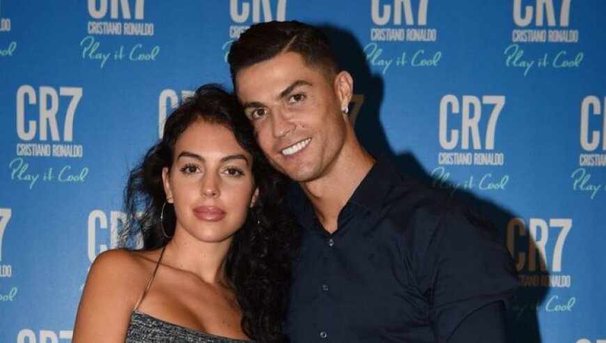 C罗谈乔治娜：计划拿世界杯后办婚礼，她就是我这辈子要找的人