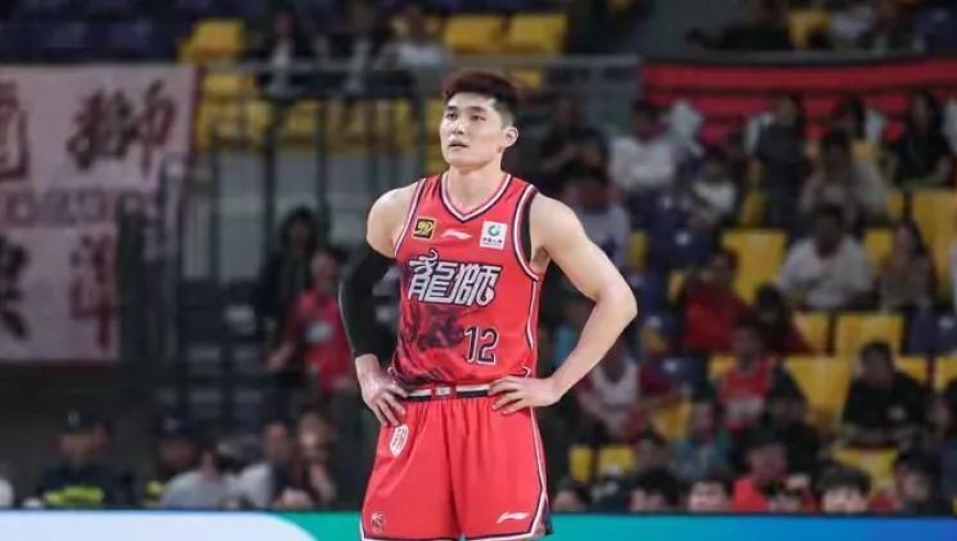 随着韩德君正式退役以后，CBA现役10大中锋如下！周琦已不是第1