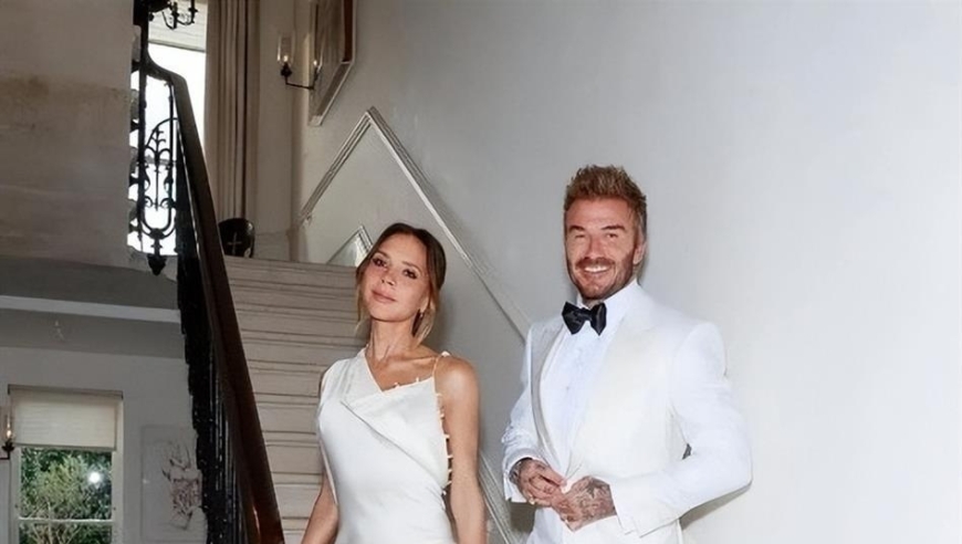 结婚26年，面对小贝的多次出轨，贝嫂为了品牌形象打碎牙往肚里咽