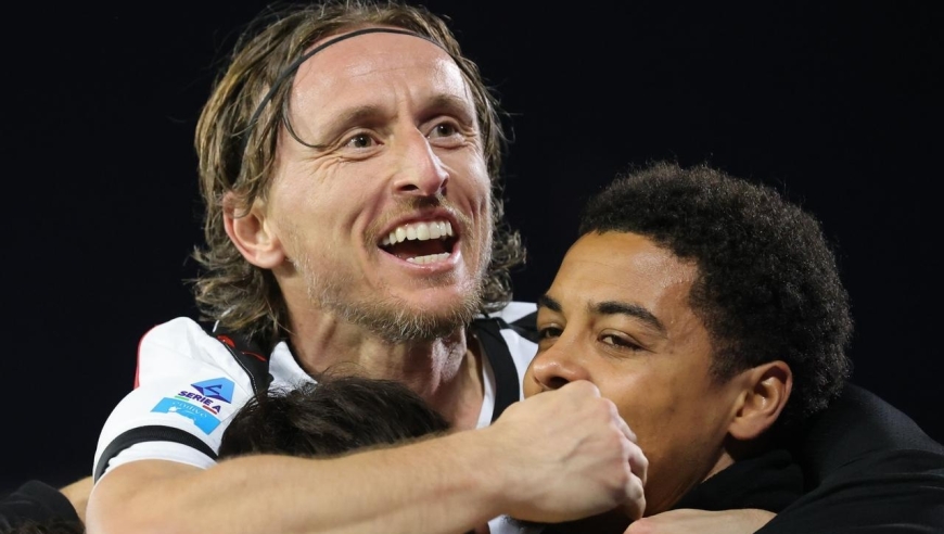 豪门悲喜夜:穆帅率队2-1,巴黎1-3,AC米兰2-1,切尔西4-0,多特4-0,