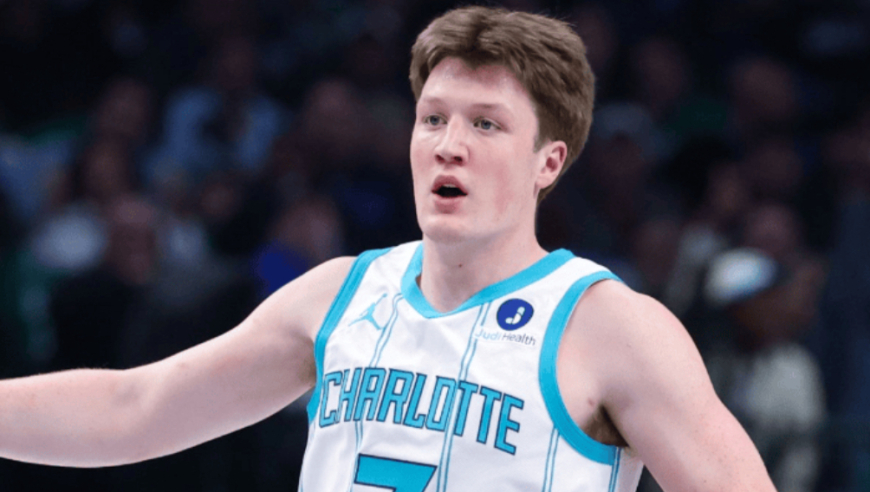 8记三分刷新纪录，超越同时期库里，他无限接近最佳新秀 | 主打星