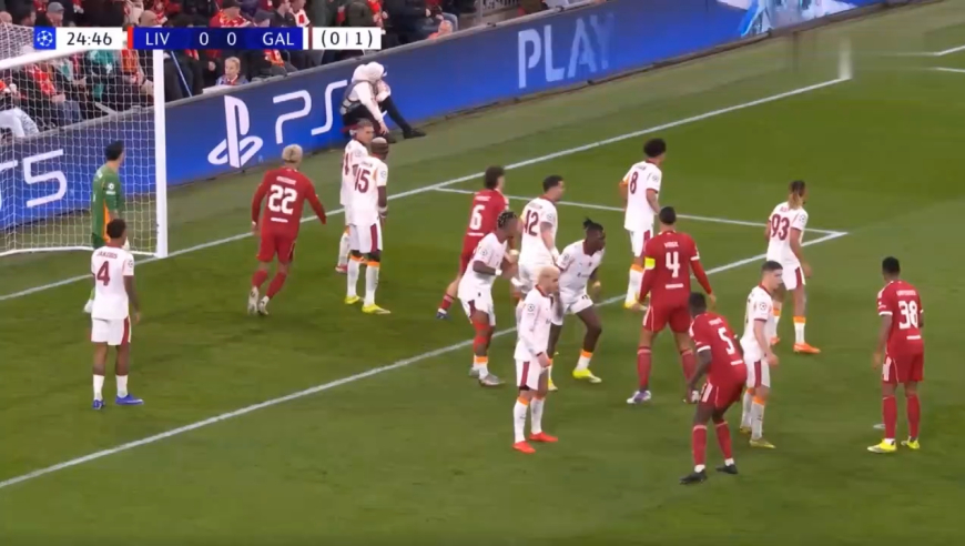 踢疯了！慢镜还原利物浦4-0狂胜加拉塔萨雷全过程，全场沸腾！