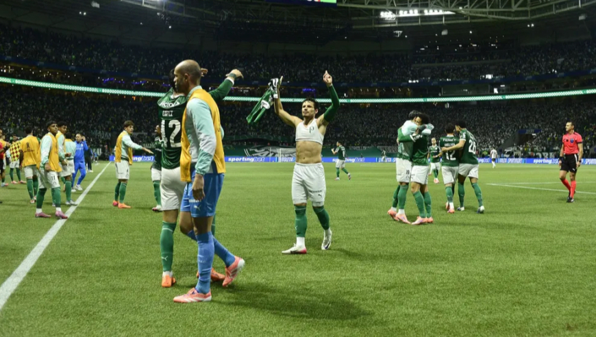 太疯狂！巴甲劲旅复制利物浦神迹，两回合丢3追4晋级解放者杯决赛