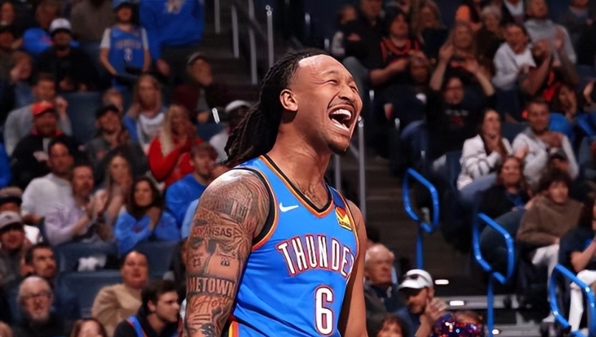 榜首大战！雷霆4人砍18+燃尽，难耐坎宁安轰29+13，小魔兽砍29+15