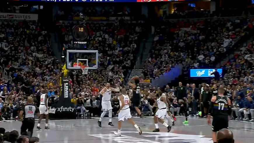 洛杉矶严父！瓦兰空篮没上进 穆雷骑马射箭超远三分压哨命中