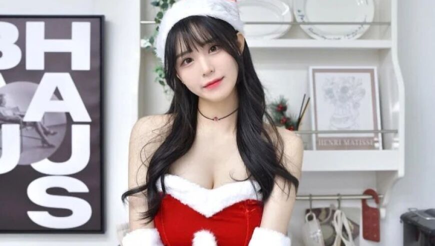 这颜值舍得分手吗？Ruler前女友现场观赛，为GEN加油