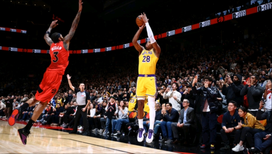 紧张到窒息！慢镜还原湖人猛龙决胜时刻，八村垒一剑封喉三分绝杀