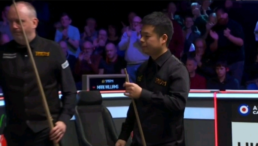 霸气破百秀表演 庞俊旭6-3威廉姆斯晋级英锦赛八强