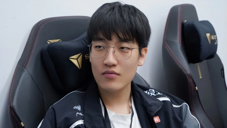 “LCK组团来LPL挖人”火了，外网爆料：HLE联系了LPL顶尖选手