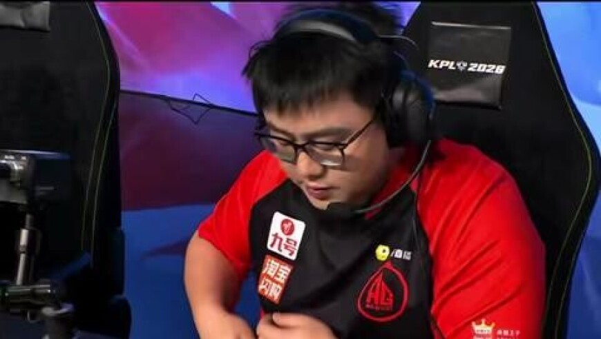 狼队6分钟团灭暴打AG，钟意像脆皮AG打得似人机