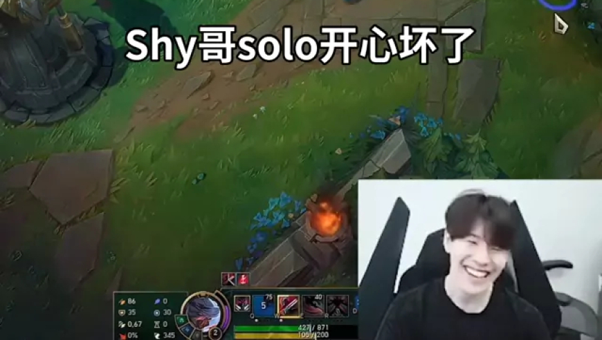 Shy哥韩服Solo上演双劫大战，&ldquo;高手&rdquo;一碰秒变小白银！