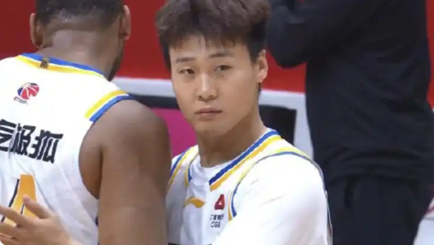 CBA公司给赵睿开出1份大罚单，北京队也被罚款5万