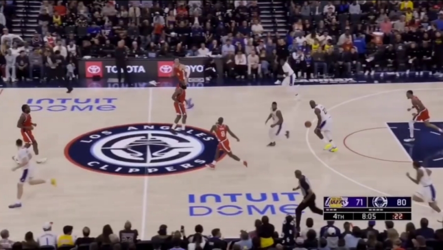 全场欢呼沸腾！快船vs湖人决胜时刻：哈登关键3+1奠定胜局