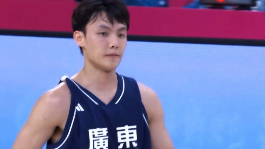 徐杰29分3板5助，广东全运男篮战胜江苏