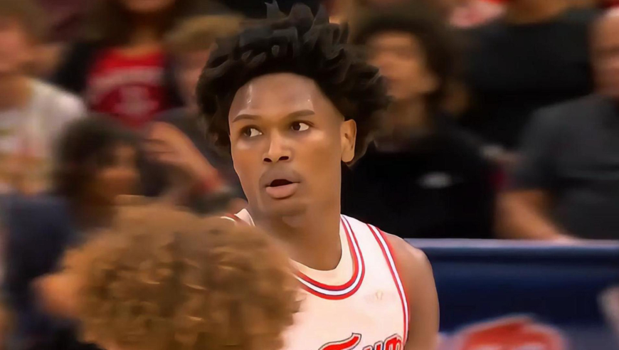 火三疯来了！谢泼德连拿5分再送助攻 阿门三分+反击助火箭反超勇士