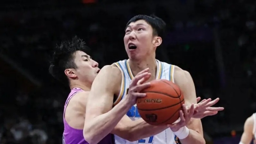 周琦采访引爆争议！只认2人无视广东双枪，赵睿首选竟不是北京？