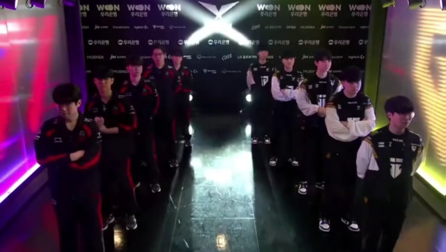 LOL：GEN达成十擒T1成就，Faker赛后用头撞墙，他是真的爱LOL